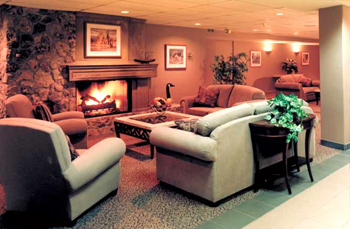 Best Western Plus Stoneridge Inn 02.[1]